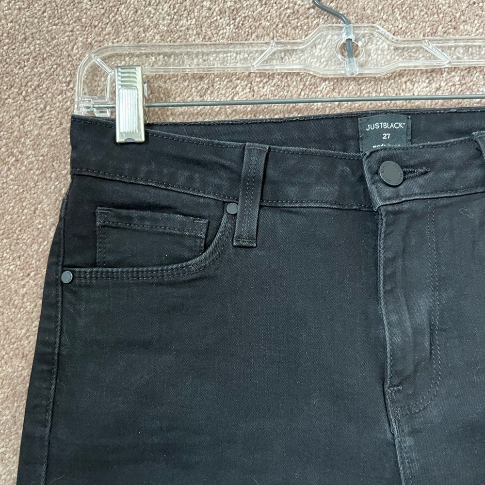 Black skinny jeans